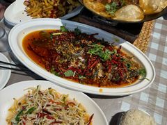 -百味地锅鸡(二店·财校分店)