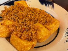 -Cuc Gach Quan Restaurant