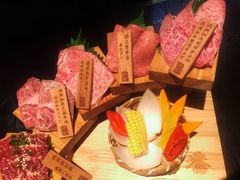 -山川小町·极番烧肉(新地假日广场店)