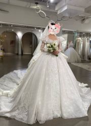 -艾米丽婚纱礼服