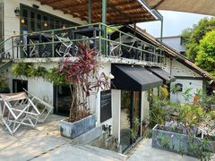 -喜洲吧·江畔老船厂·庭院餐厅(喜临院店)
