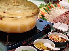 -雅和睿景·商务宴·风味土窑鸡(花博汇店)