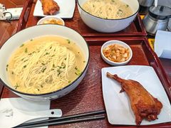 -百年老字号·观振兴蟹黄面·三虾面·苏式面(观前街富仁坊巷店)