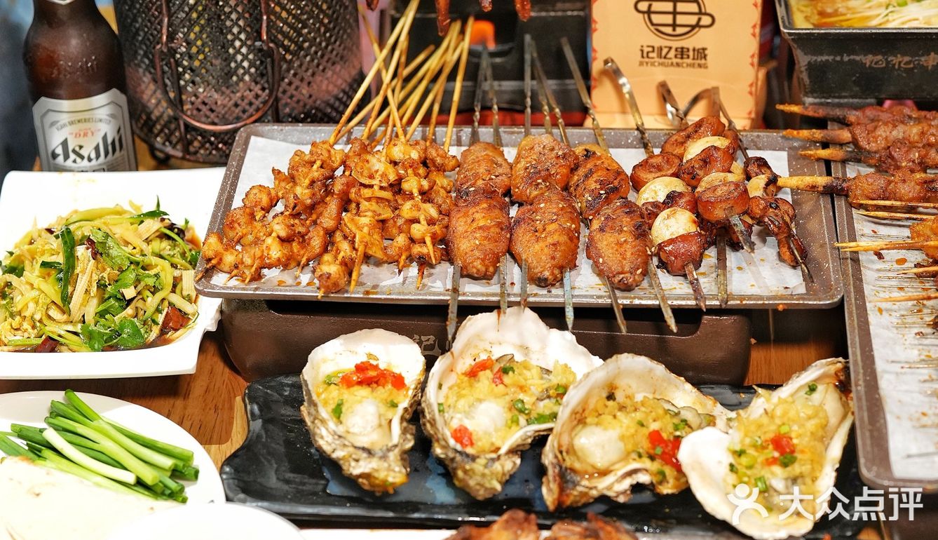 这家东北烧烤店真的太正宗,人气好高