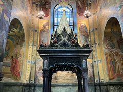 -滴血救世主教堂