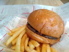 -The Habit Burger Grill 哈比特汉堡(复兴soho店)
