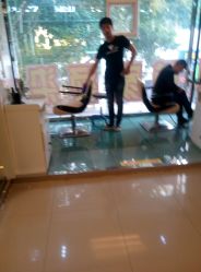 -诗悦发型SALON·圣罗兰店