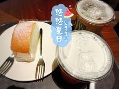 -星巴克(静安嘉里中心B2店)