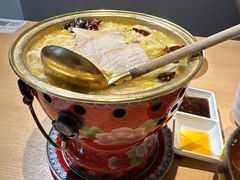 -关东小磨东北菜(上海长风大悦城店)