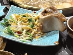 -顶顶汤火牛排火锅·经典铜锅涮肉