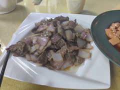 洋葱牛肉-火烈鸟餐厅