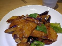 -关东小磨东北菜(上海长风大悦城店)