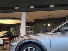 -上海永达奥诚奥迪4S店(申江路店)