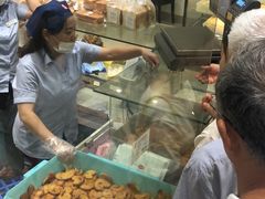 纯奶中蝴蝶酥-上海哈尔滨食品厂(淮海中路店)