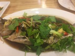 -J Daeng Seafood