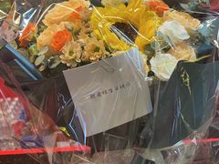 -老码头黑皮肘子锅包肉(赣水路店)