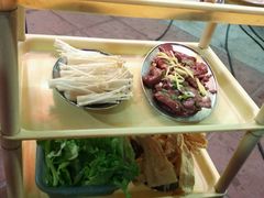 -牛一煲美食(江高店)