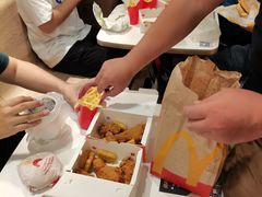 -麦当劳(虹口星荟中心店)