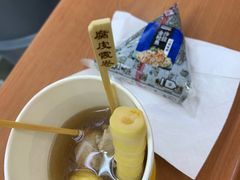 -全家便利店(襄阳南路店)