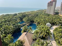 -三亚湾海居铂尔曼度假酒店