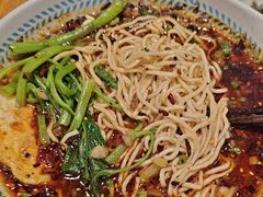 -呼啦面馆·头牌豌杂面(爱琴海店)