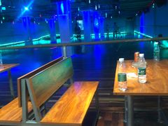 -奔马滚轴溜冰场