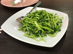 炒豆苗-龙海鲜螃蟹王(宏茂桥店)
