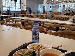 -同济大学本部学苑饮食广场