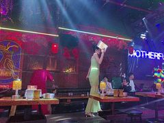 -喜鹊音乐酒馆(西街店)