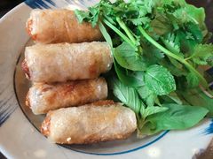 -Cuc Gach Quan Restaurant