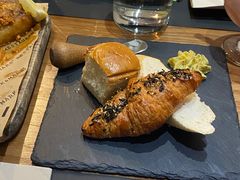 -Mark&Mars Restaurant