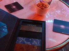 -OZONE 顶楼酒吧(香港丽思卡尔顿酒店)
