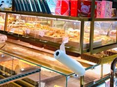 -昆明冠生园·蛋糕·面包(朗悦湾店)