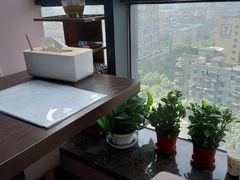 -ME觅妆·定制美妆·彩妆私教(菱角湖店)