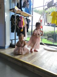 -江阴偶来路儿童摄影(江阴市新体育中心体育场店)