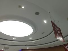 -雅悦齿科(顾村公园店)