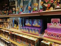 -泡泡玛特POPMART(武汉天地壹方店)