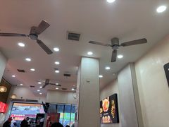 -江三王记牛杂馆(总店)