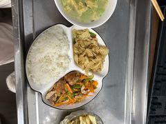 -悦芽照护月嫂+育儿嫂(杭州店)