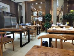 大堂-杨记清芳牛肉拉面(京广路店)