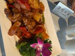 菠萝咕噜肉-渝信川菜(南滨店)