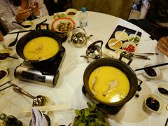 -鲜入围煮花胶鸡海鲜火锅