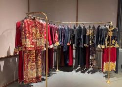 -藤薰定制中式嫁衣礼服旗袍店