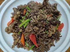 猫爪菇炒牛肉-下梅人家土菜馆(历史文化餐厅度假区店)