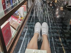 -钟书阁(珍园店)