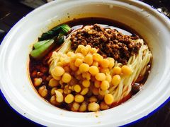 -东三里屯豌杂面
