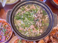 -谢老五跷脚牛肉·非遗传承店