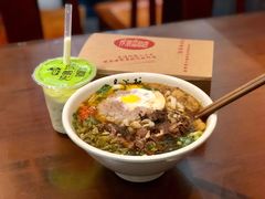 肉饼蛋粉-易裕和·长沙米粉(友谊路店)