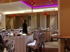 -广州中心皇冠假日酒店·百粤楼
