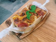 披萨味面包-怪 kafe.